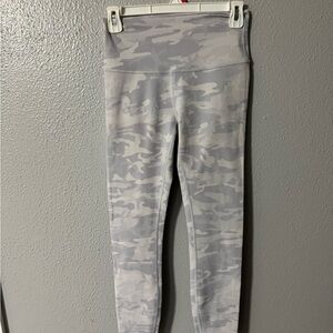 Lululemon Athletica Gray Camouflage Leggings
